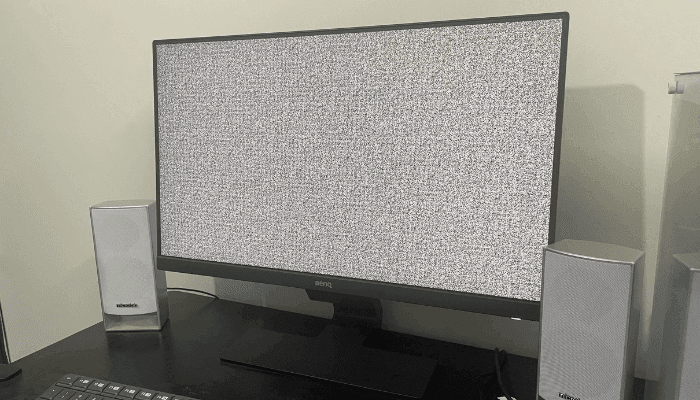 Use TV Static as a Glitchy Background for Videos