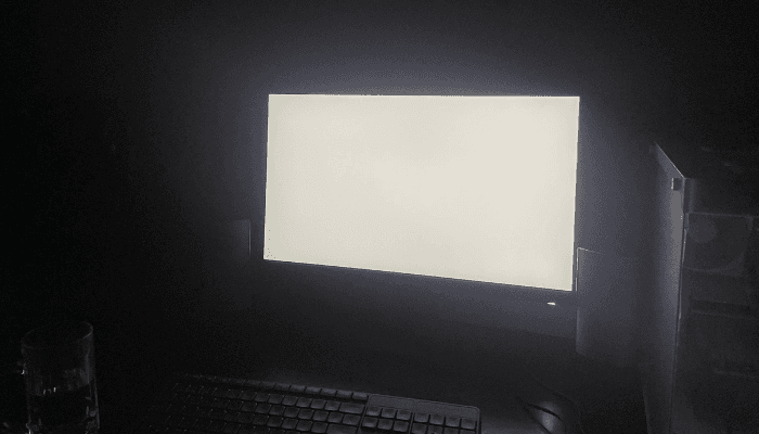 Light Up a Dark Room Using White Screen
